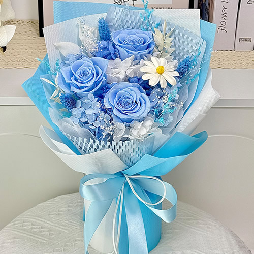 永生花：蓝色小花束
